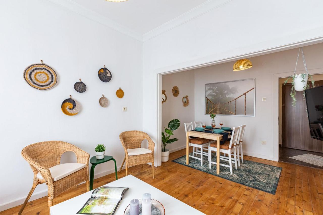 Colorful Flat With Excellent Location Near Trendy Attractions In Kadikoy Apartment Istanbul Exterior photo