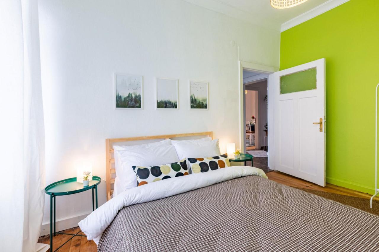 Colorful Flat With Excellent Location Near Trendy Attractions In Kadikoy Apartment Istanbul Exterior photo