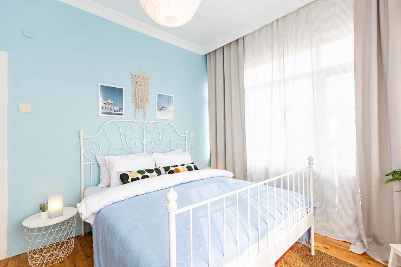 Colorful Flat With Excellent Location Near Trendy Attractions In Kadikoy Apartment Istanbul Exterior photo